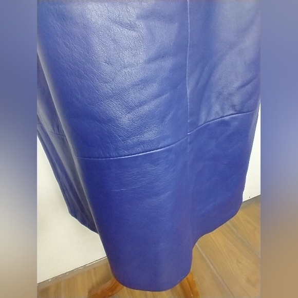 VINTAGE PURPLE LOTUS LEATHER SKIRT - Picture 7 of 7
